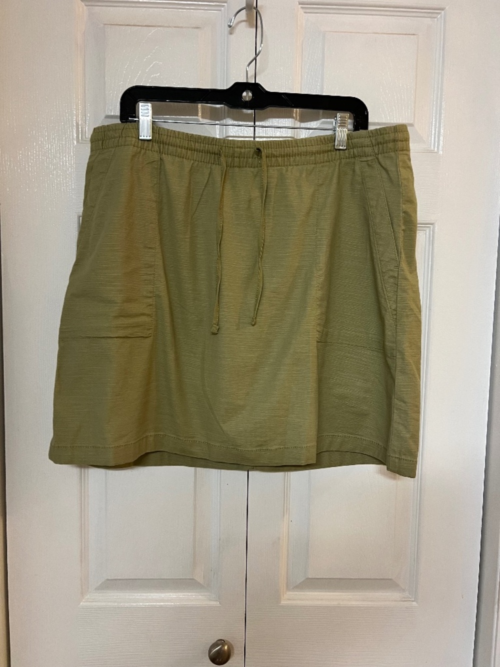 Lands End Women’s Green Skort